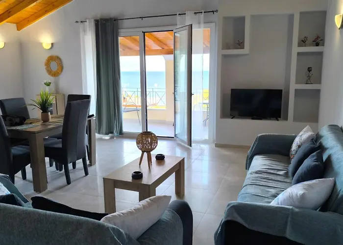 דירה Tsaki Seaview *