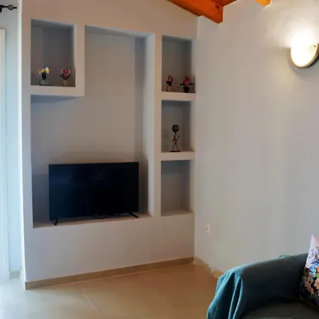 Tsaki Seaview Апартаменты