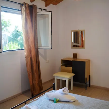 Tsaki Seaview Apartment